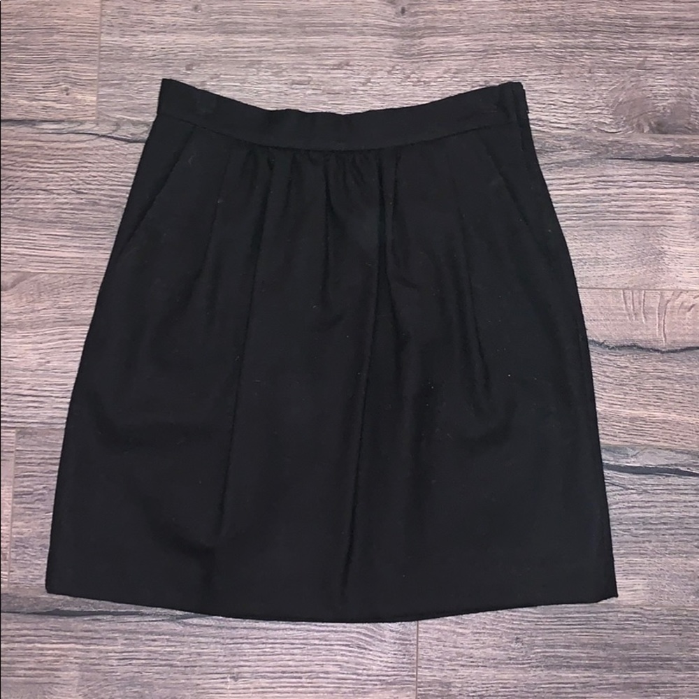 Aritzia wool skirt with pockets